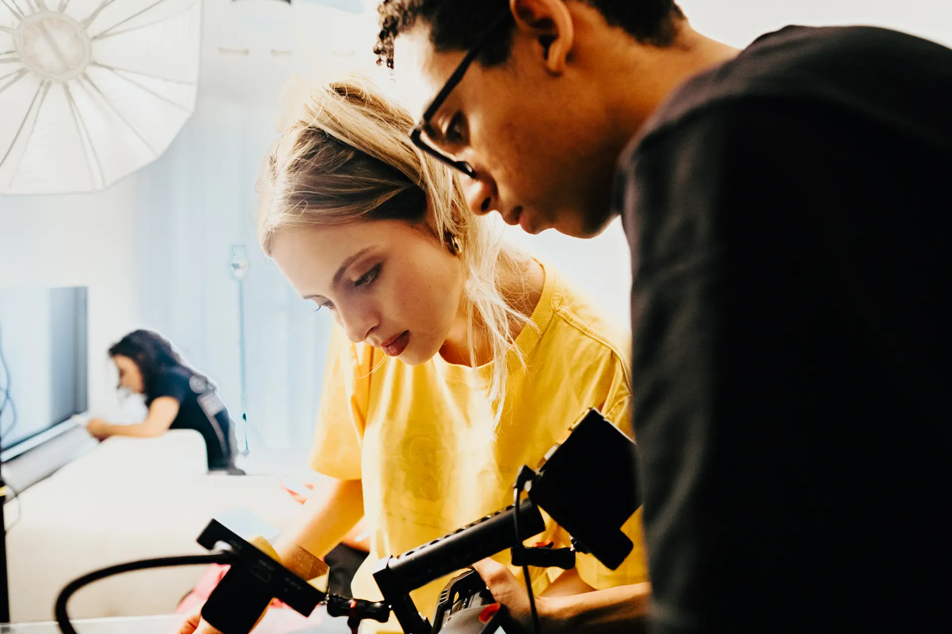 OLIV creative (colorido)